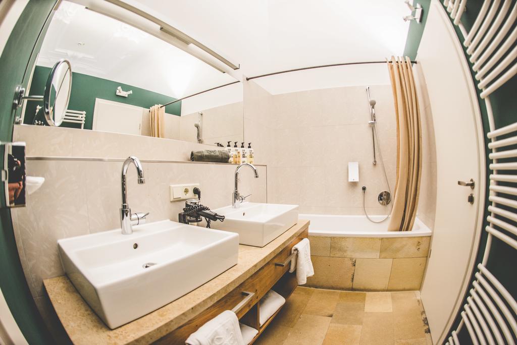 Hotel Muenchner Hof Altötting Zewnętrze zdjęcie